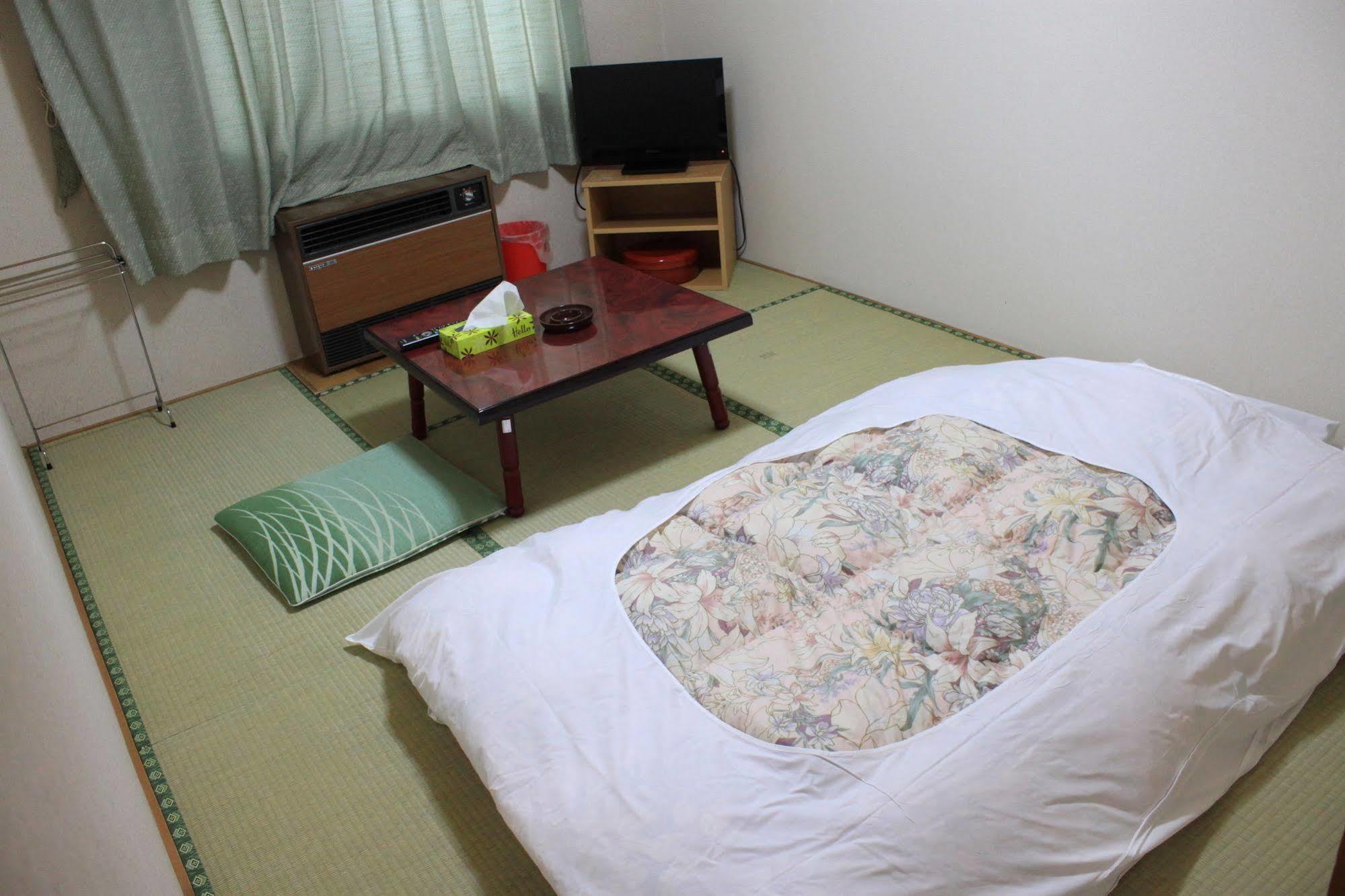 New Hakuginso Hotel NakaNakafurano Eksteriør billede