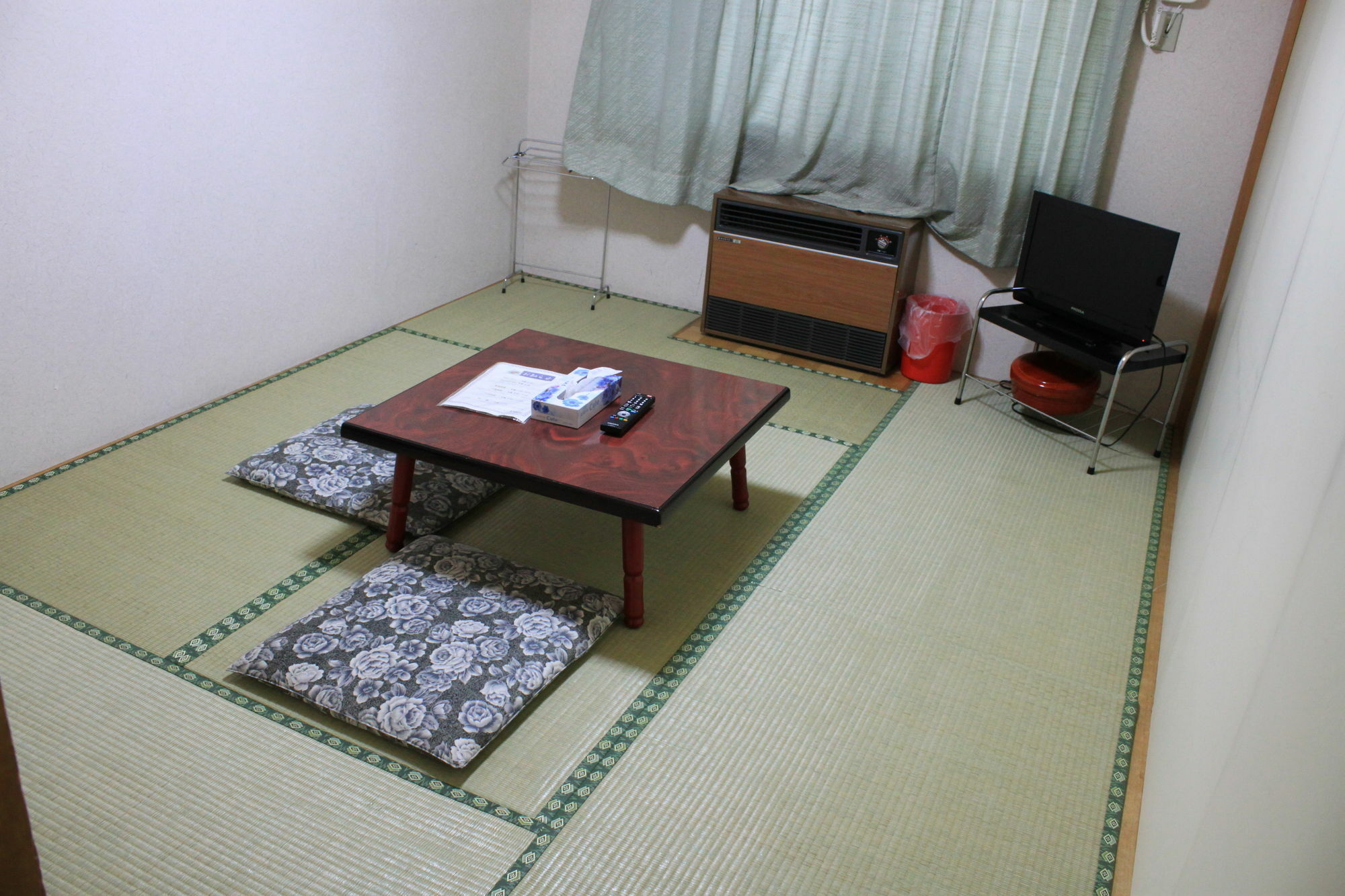 New Hakuginso Hotel NakaNakafurano Eksteriør billede